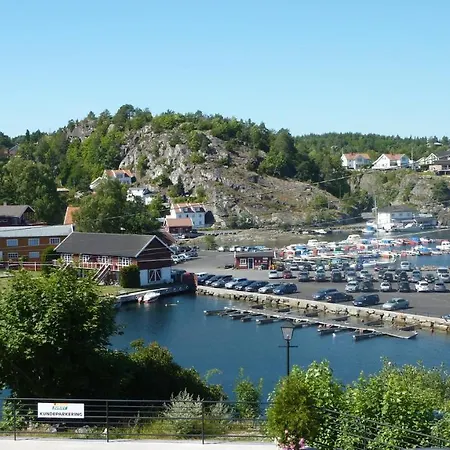 Bergland 18 - Close To The Center Of *
